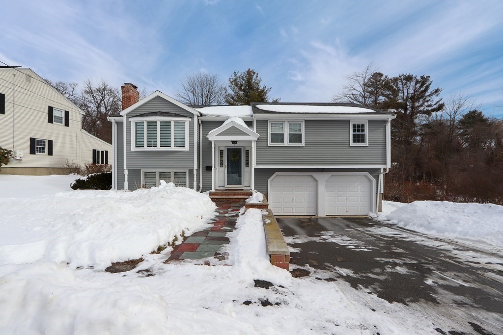 984 Webster Street Needham, MA 02492 - Photo 2 of 18 Gallery Image 2