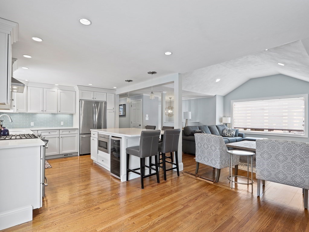 984 Webster Street Needham, MA 02492 - Photo 7 of 18 Gallery Image 7