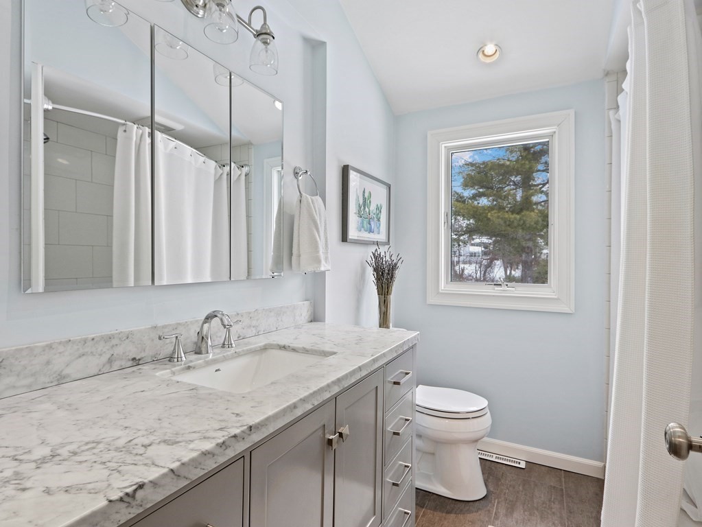 984 Webster Street Needham, MA 02492 - Photo 10 of 18 Gallery Image 10