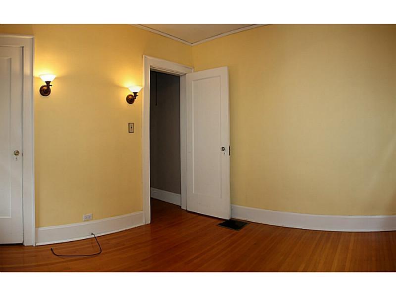 425 Poplar Road Indianapolis, IN 46219 - Photo 13 of 24 Gallery Image 13
