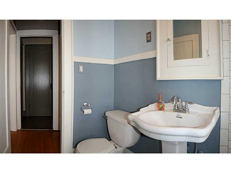 425 Poplar Road Indianapolis, IN 46219 - Photo 16 of 24 Gallery Image 16