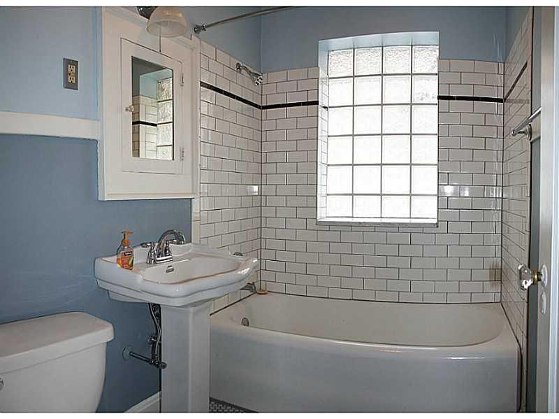 425 Poplar Road Indianapolis, IN 46219 - Photo 17 of 24 Gallery Image 17