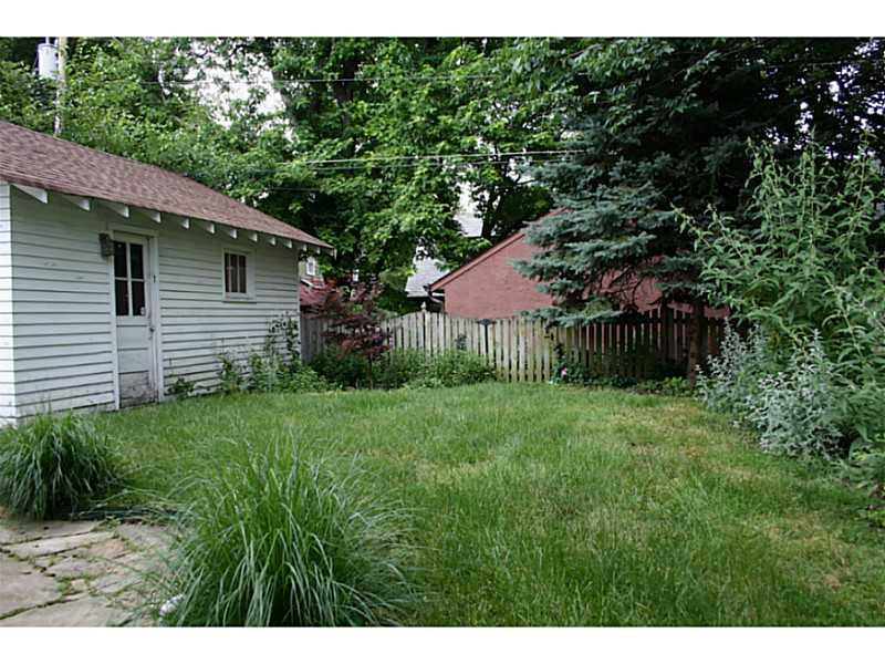 425 Poplar Road Indianapolis, IN 46219 - Photo 22 of 24 Gallery Image 22