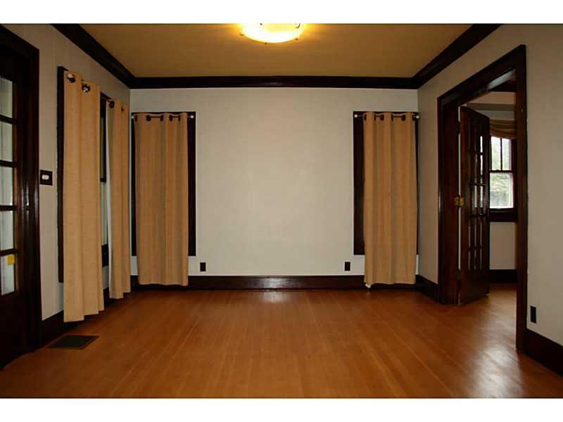 425 Poplar Road Indianapolis, IN 46219 - Photo 5 of 24 Gallery Image 5