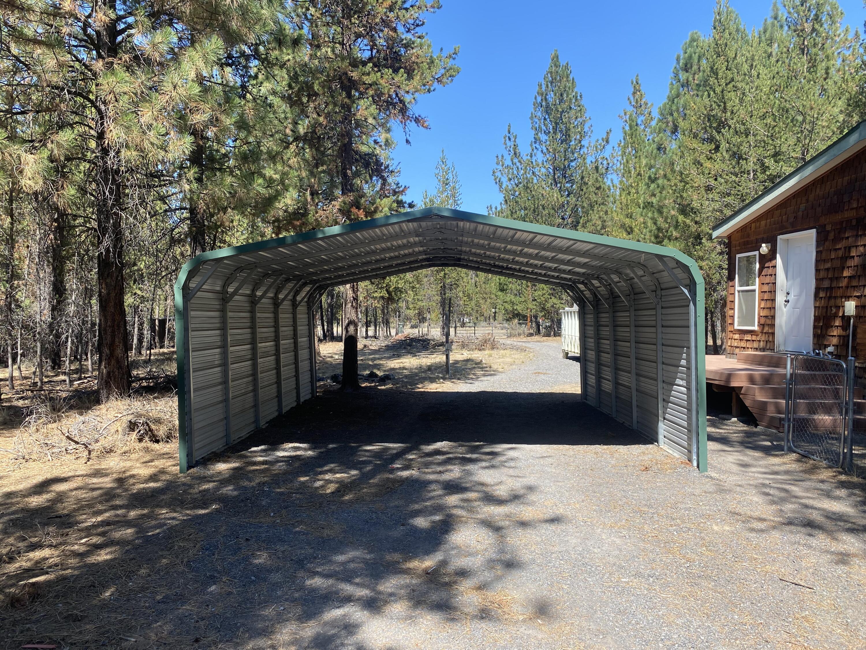 17576 Rosland Road La Pine, OR 97739 - Photo 7 of 41 IMG_1809