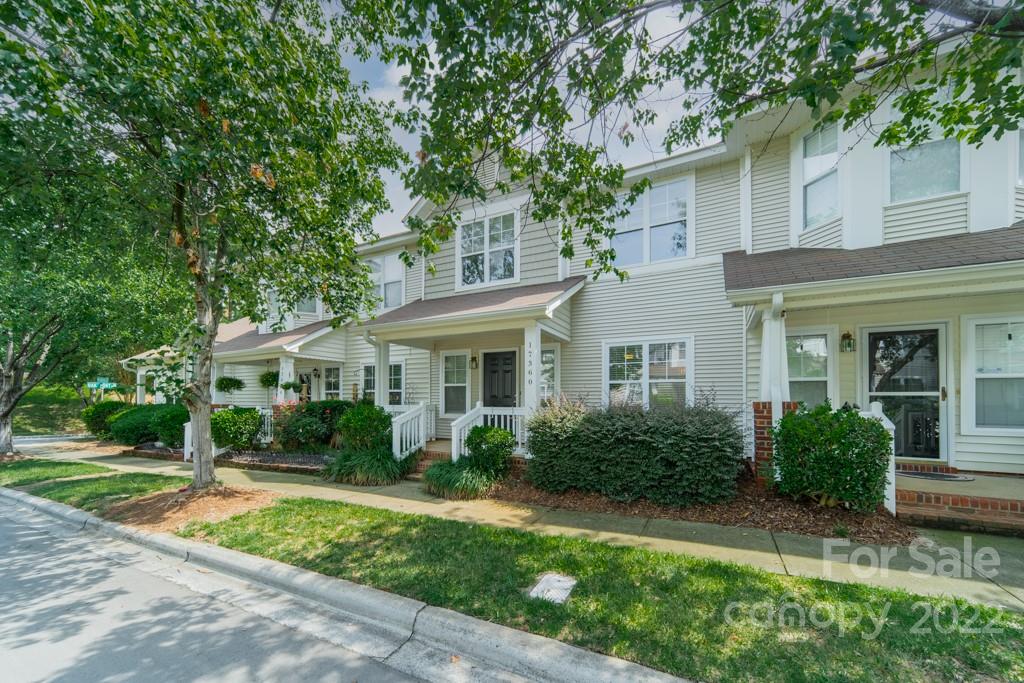 17360 Villanova Road Huntersville, NC 28078 - Photo 3 of 33 Gallery Image 3