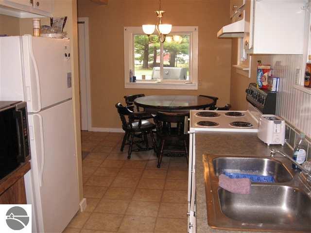 7461 Nessen Road Interlochen, MI 49643 - Photo 6 of 11 1739367-5.JPG