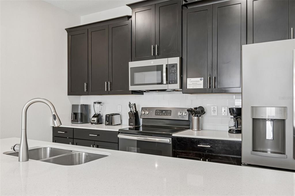 4833 Romeo Circle Kissimmee, FL 34746 - Photo 14 of 54 Gallery Image 14