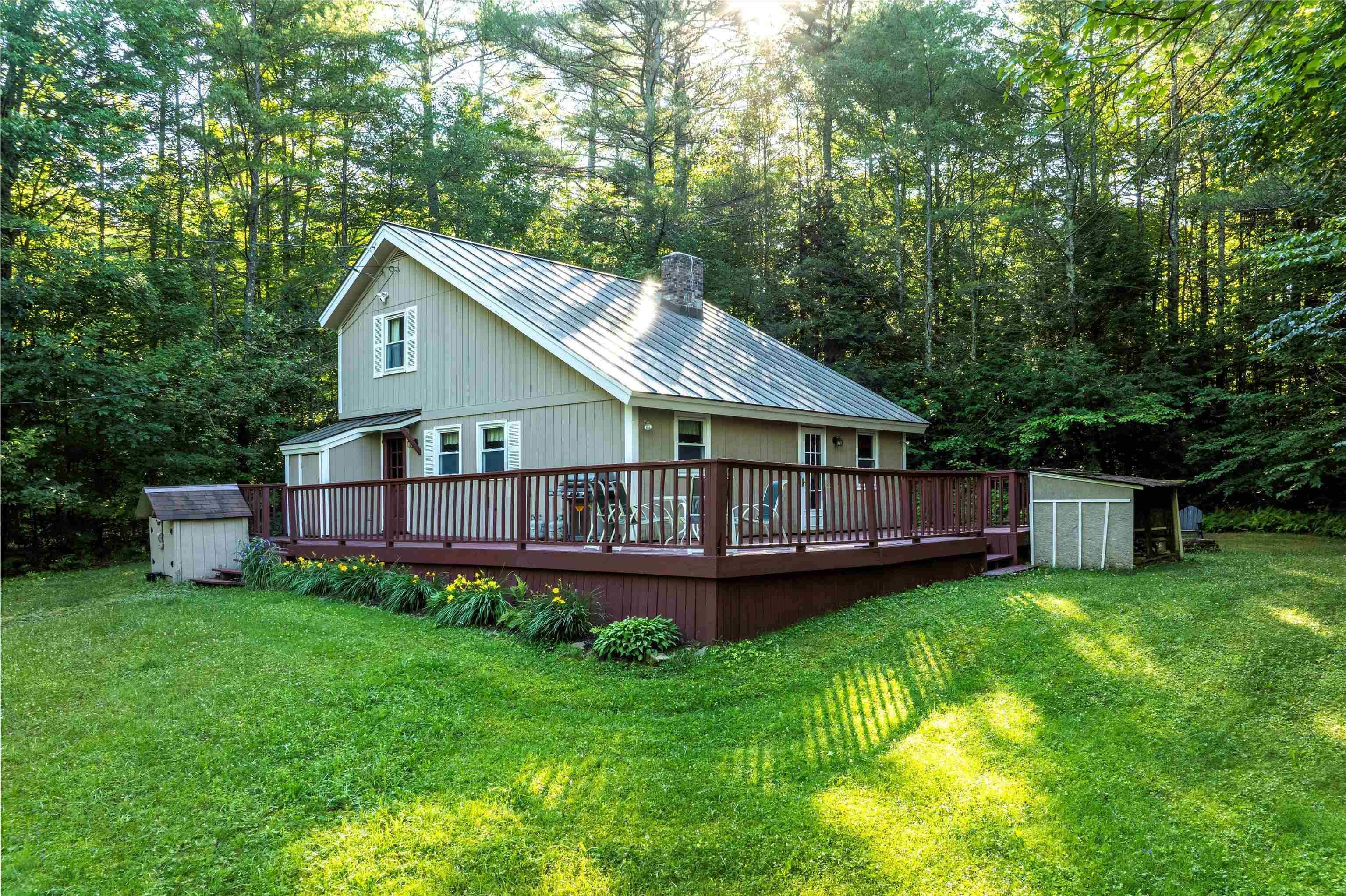 559 Pratt Bridge Road Jamaica, VT 05343 - Photo 2 of 39 Gallery Image 2