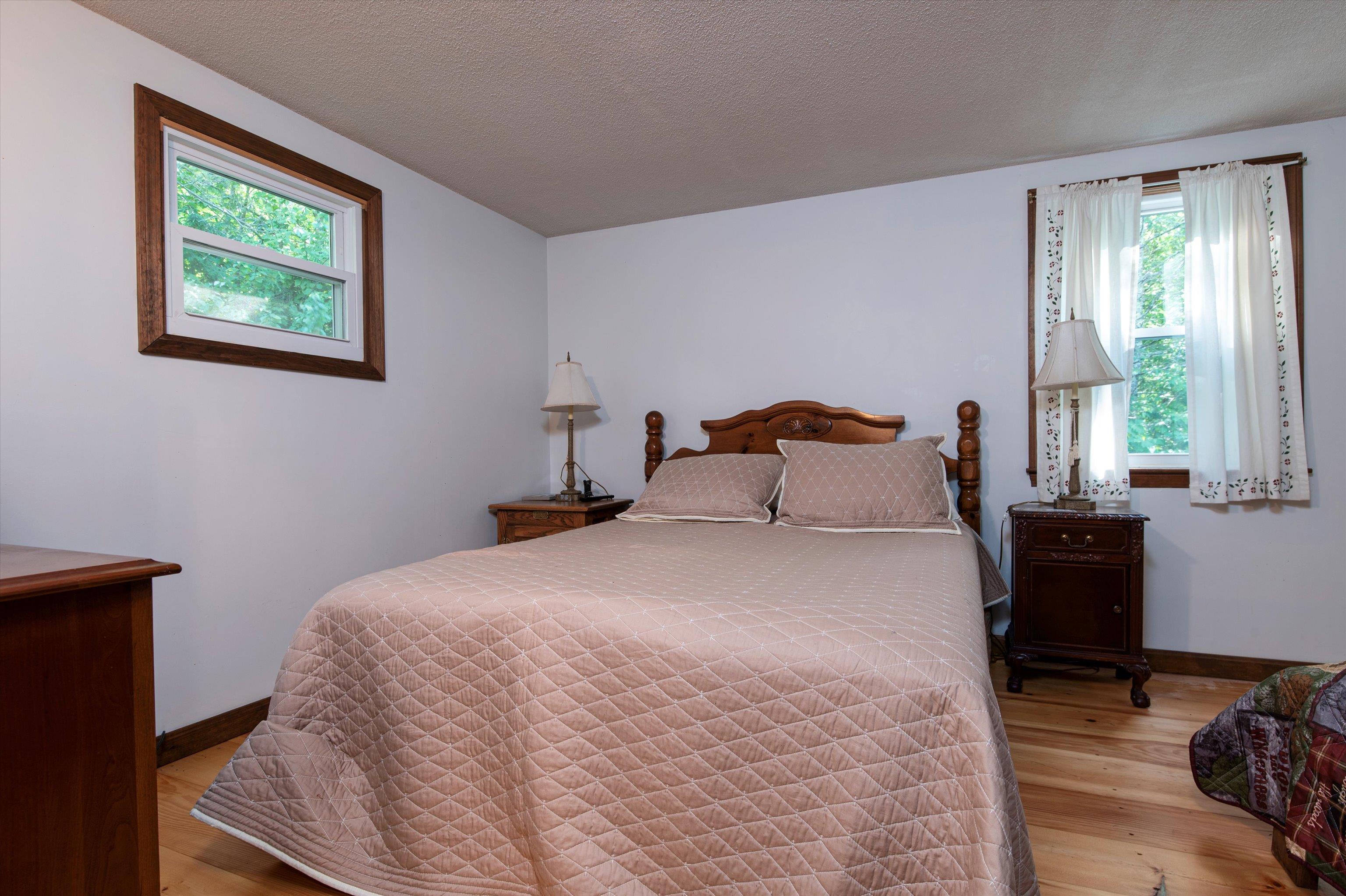 559 Pratt Bridge Road Jamaica, VT 05343 - Photo 23 of 39 Gallery Image 23