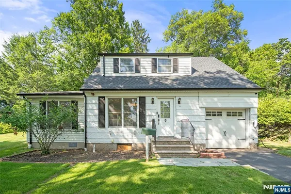 $849,000 | 85 Park Avenue, Cresskill, NJ 07626