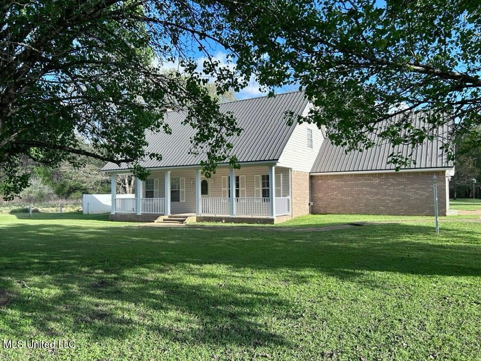 320 Burnt House Road Vicksburg, MS 39180 - Photo 1 of 64 IMG_7061