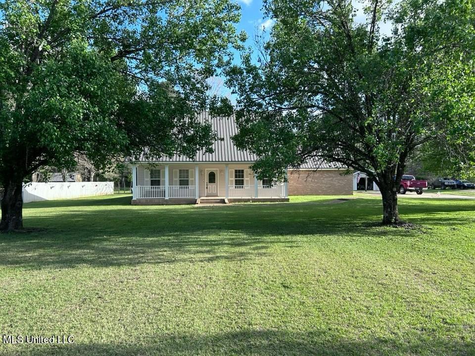 320 Burnt House Road Vicksburg, MS 39180 - Photo 2 of 64 IMG_7060