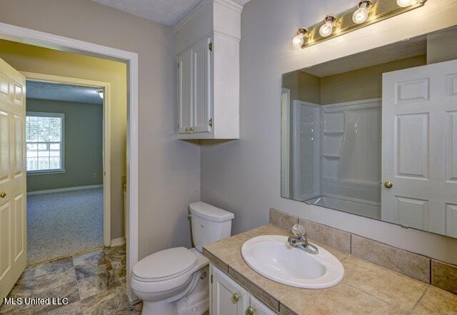 320 Burnt House Road Vicksburg, MS 39180 - Photo 54 of 64 Primary Bathroom 5