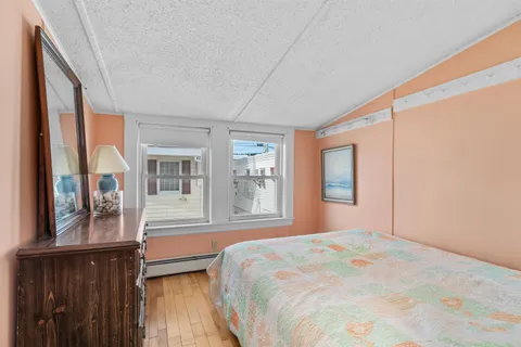 $539,000 | 22 1/2 I Street, Hampton, NH 03842