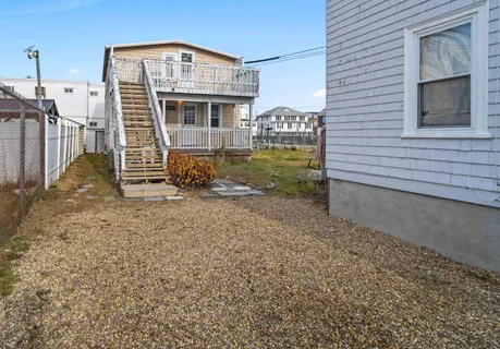 $539,000 | 22 1/2 I Street, Hampton, NH 03842