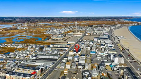 $539,000 | 22 1/2 I Street, Hampton, NH 03842