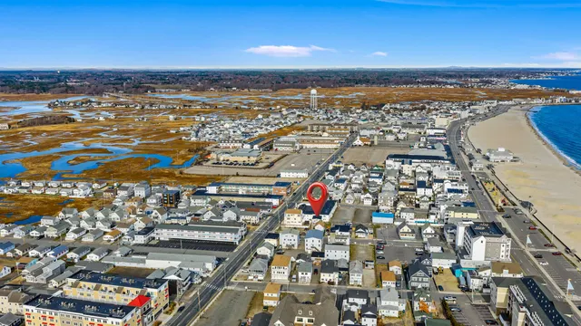 $539,000 | 22 1/2 I Street, Hampton, NH 03842