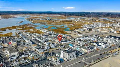 $539,000 | 22 1/2 I Street, Hampton, NH 03842