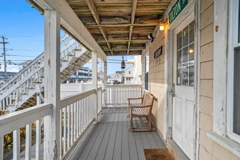 $539,000 | 22 1/2 I Street, Hampton, NH 03842