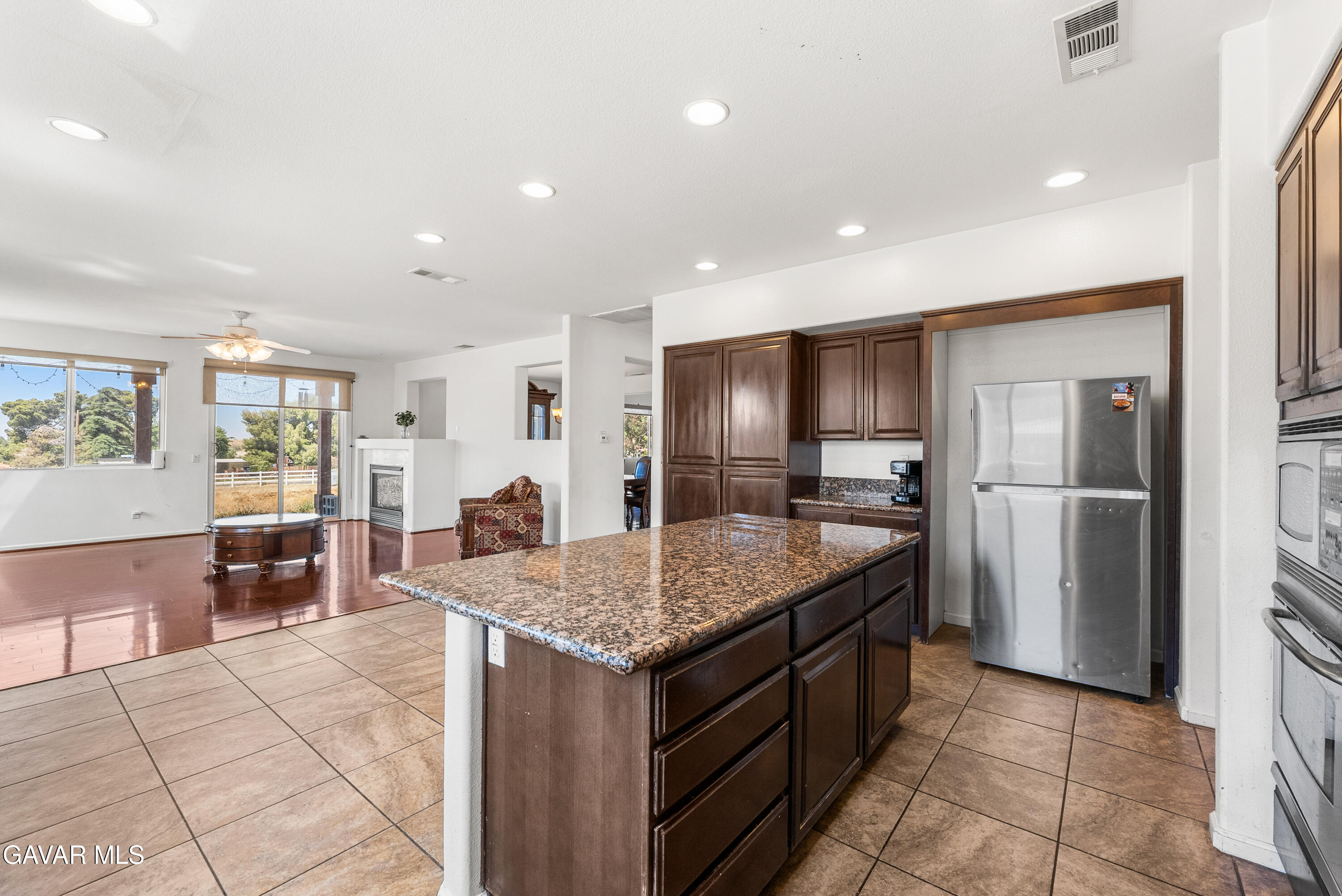 658 Lago Lindo Road Palmdale, CA 93550 - Photo 33 of 91 Lago Lindo Rd-34