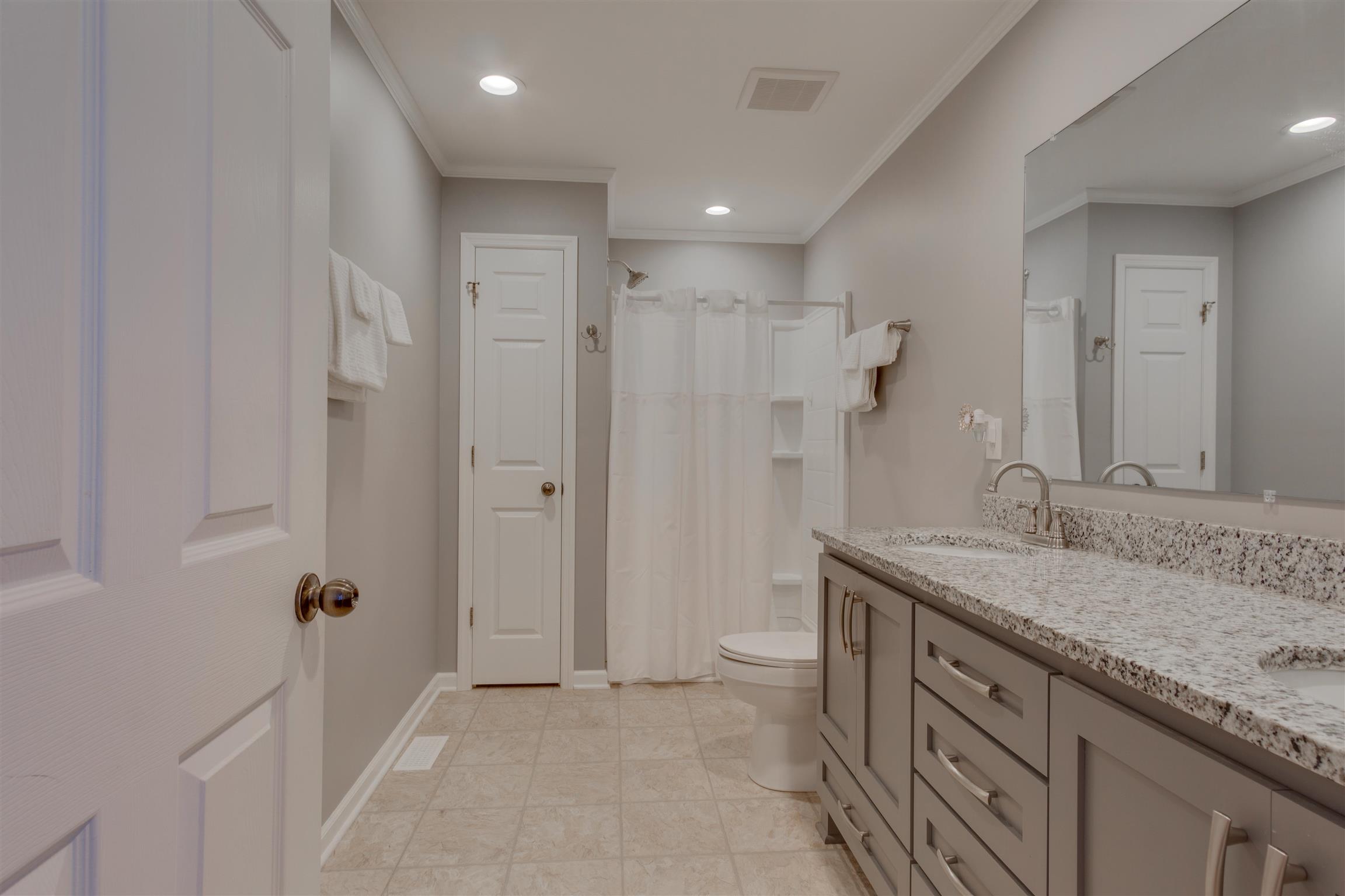 1444 Hardison Road, Unit 3 Columbia, TN 38401 - Photo 16 of 30 Master Bath