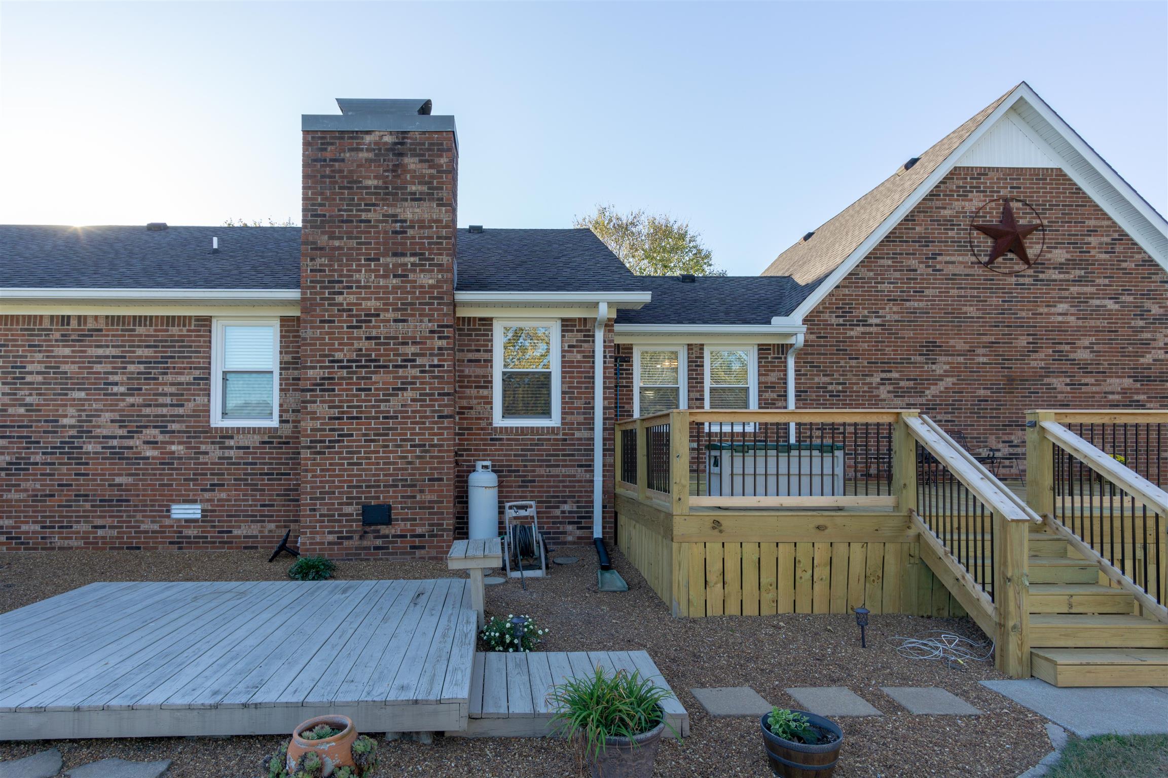 1444 Hardison Road, Unit 3 Columbia, TN 38401 - Photo 23 of 30 Sunning or spa deck