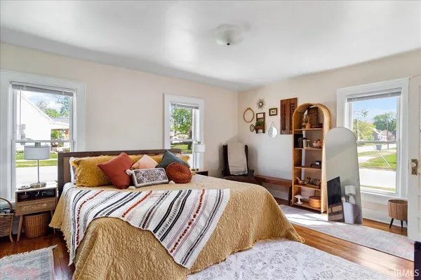 $242,700 | 429 North Gibson Street, Princeton, IN 47670