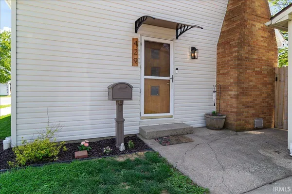 $242,700 | 429 North Gibson Street, Princeton, IN 47670