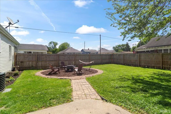 $242,700 | 429 North Gibson Street, Princeton, IN 47670