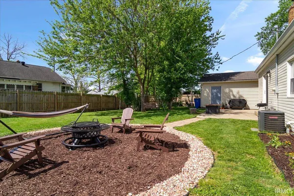 $242,700 | 429 North Gibson Street, Princeton, IN 47670