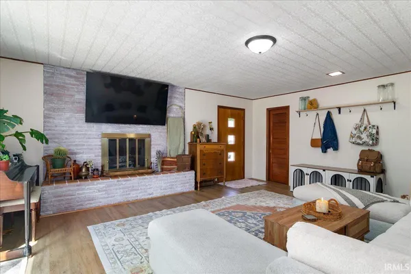$242,700 | 429 North Gibson Street, Princeton, IN 47670