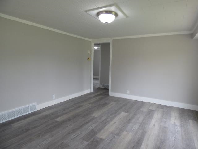 2448 W Forest Beloit, WI 53511 - Photo 6 of 21