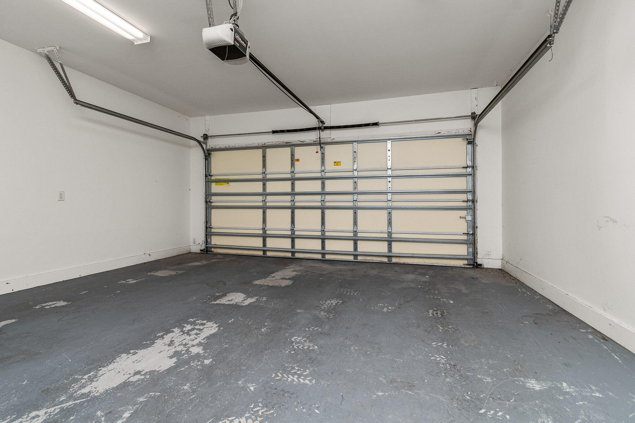 227 Inverrary Drive Destin, FL 32541 - Photo 42 of 50 a view of a garage