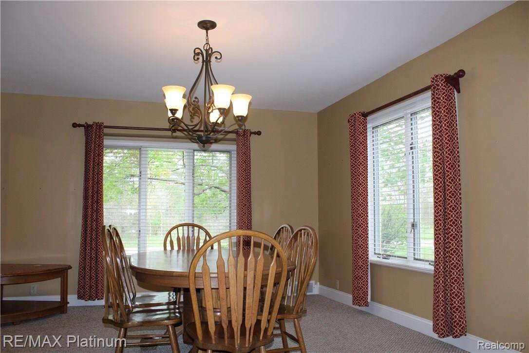2215 Fenton Road Hartland, MI 48353 - Photo 4 of 15 Large Dining room for holiday gatherings