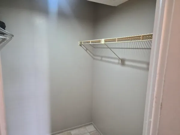 $1,850 | 4166 Inverrary Drive, Unit 403, Lauderhill, FL 33319