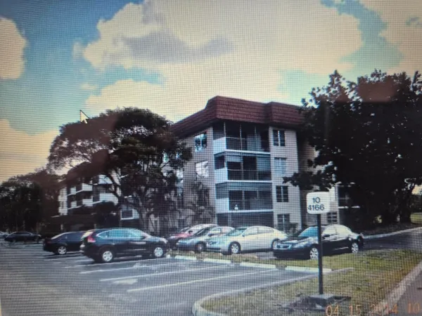 $1,850 | 4166 Inverrary Drive, Unit 403, Lauderhill, FL 33319