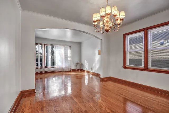 $224,873 | 9041 South East End Avenue, Chicago, IL 60617