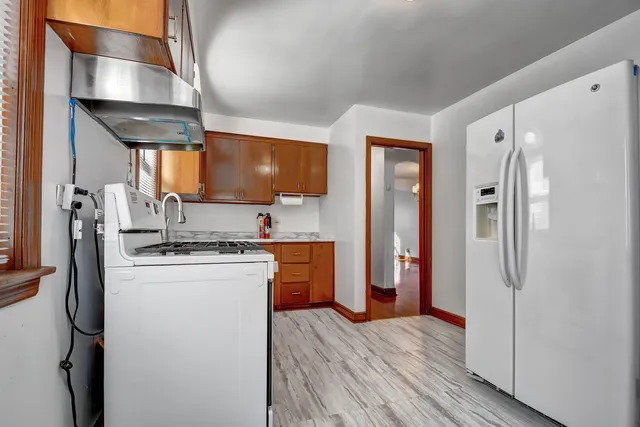 $224,873 | 9041 South East End Avenue, Chicago, IL 60617