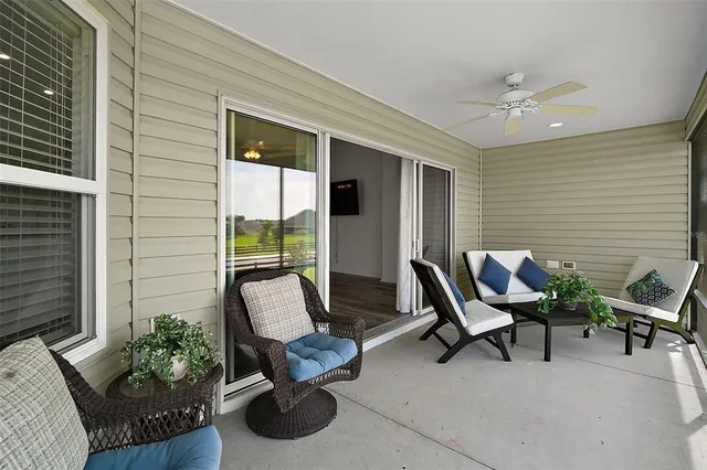 $380,000 | 3315 Dzuro Drive, Oxford, FL 34484