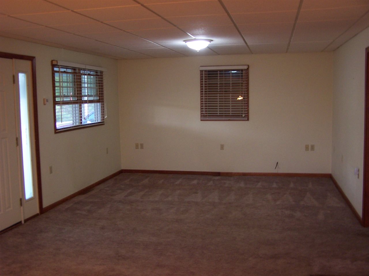 6267 Nixon Road Hazleton, IN 47640 - Photo 3 of 31 Gallery Image 3