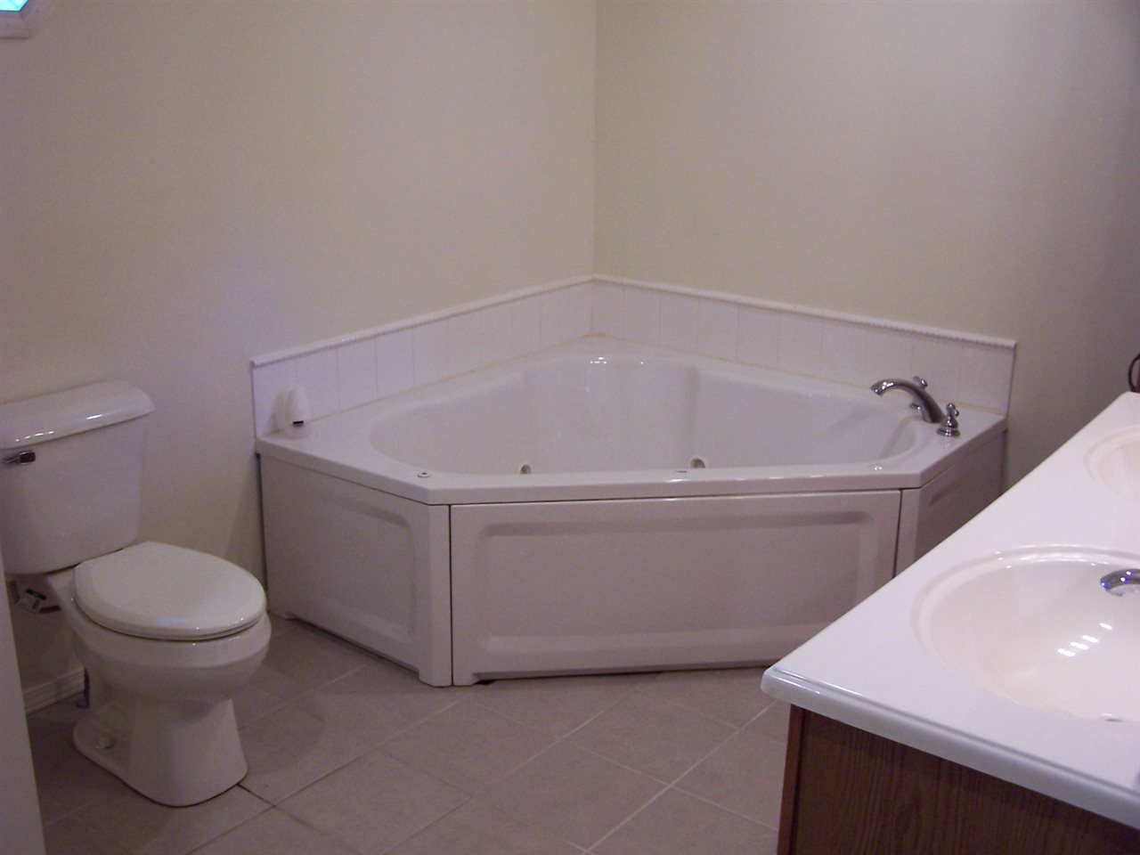 6267 Nixon Road Hazleton, IN 47640 - Photo 10 of 31 Gallery Image 10