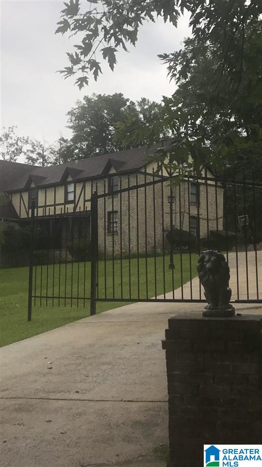 965 Pine Hill Road Birmingham, AL 35235 - Photo 4 of 38