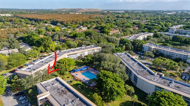 $139,000 | 2301 Lucaya Lane, Unit M1, Coconut Creek, FL 33066