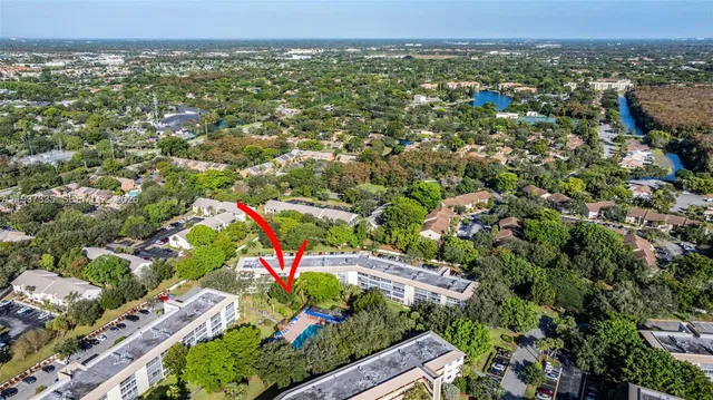 $139,000 | 2301 Lucaya Lane, Unit M1, Coconut Creek, FL 33066