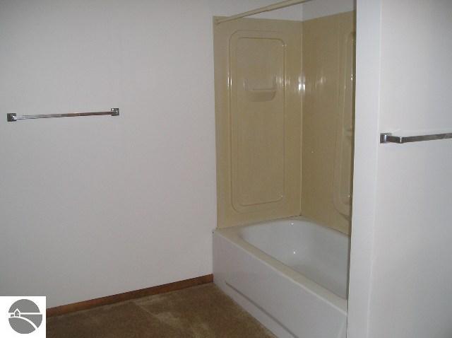 3764 Crofton Road South Boardman, MI 49680 - Photo 8 of 10 1695868-7.JPG