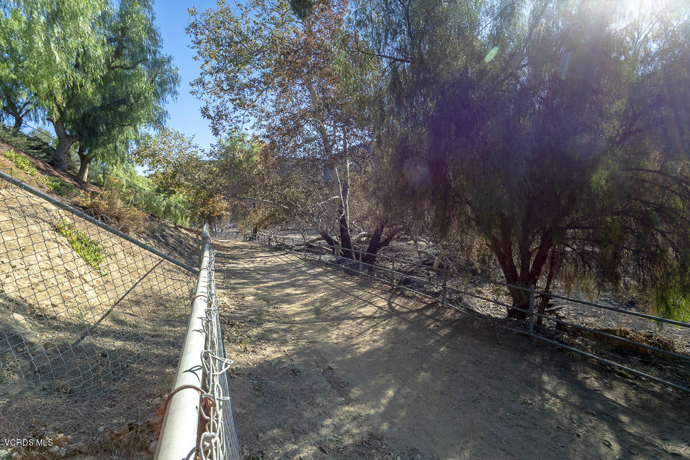 1168 Rambling Road Simi Valley, CA 93065 - Photo 42 of 45 a view of a backyard of the house