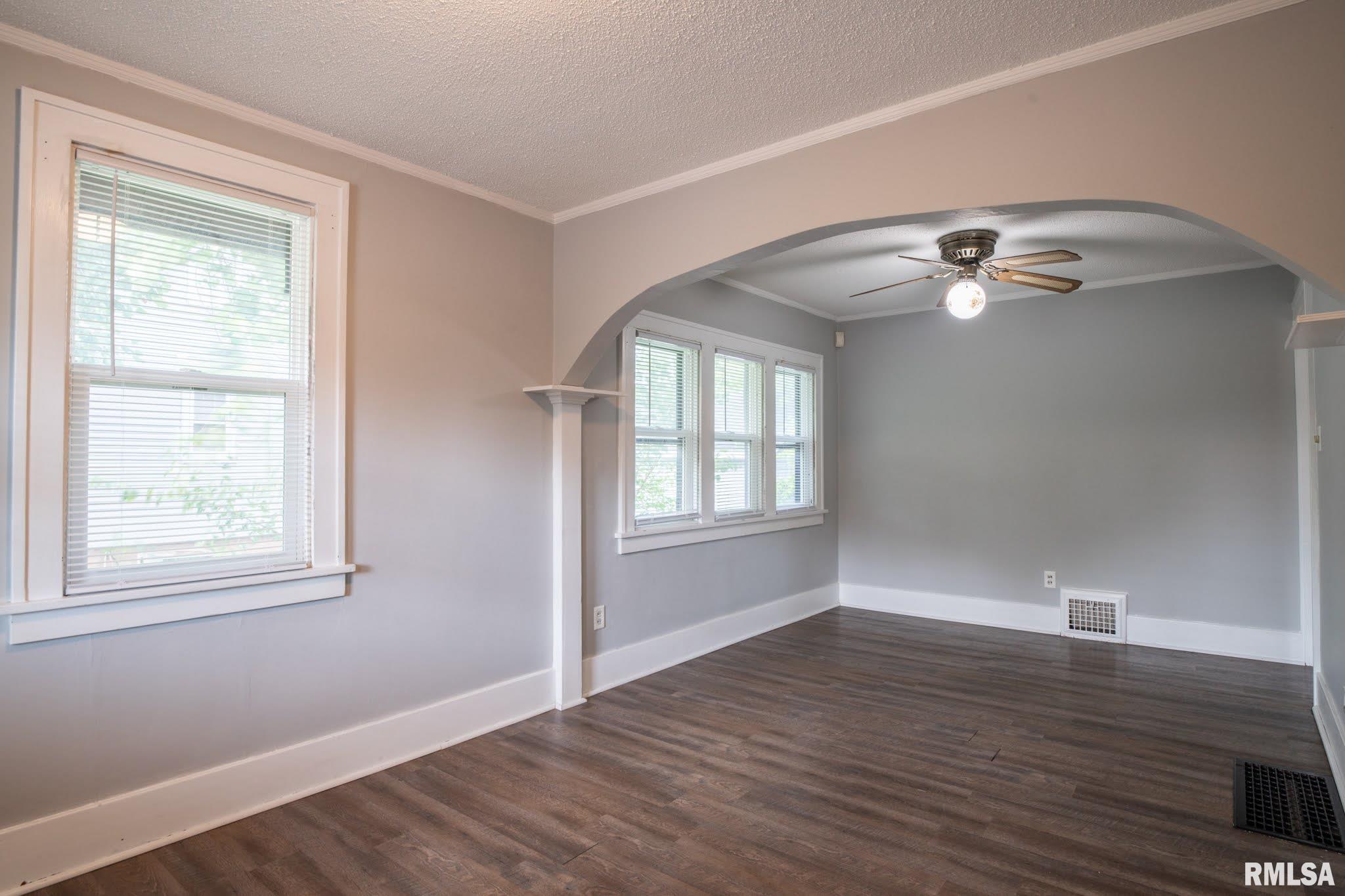 3438 North Prospect Road Peoria, IL 61603 - Photo 13 of 49 Gallery Image 13