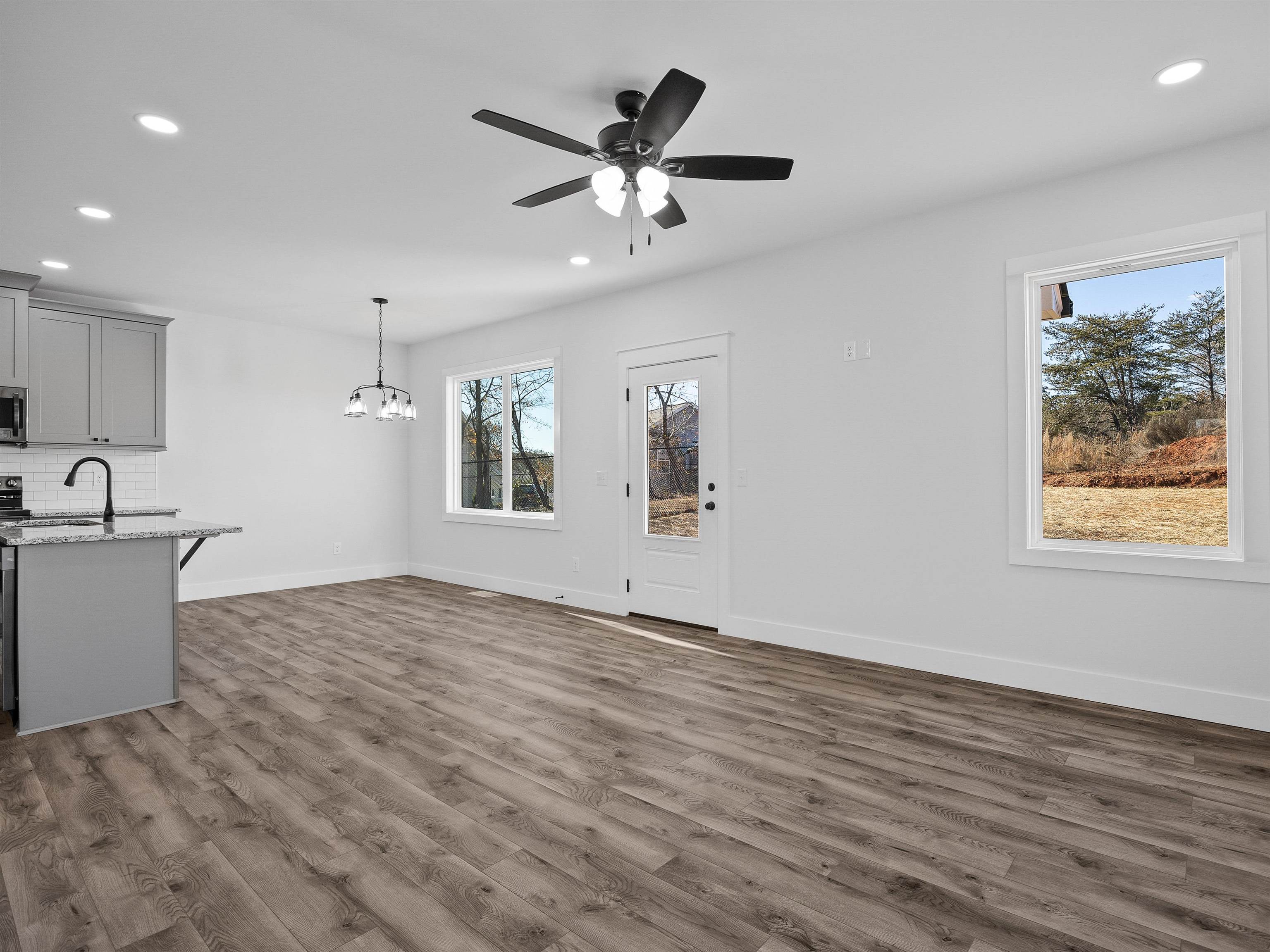 232 West Clark Road Inman, SC 29349 - Photo 6 of 36