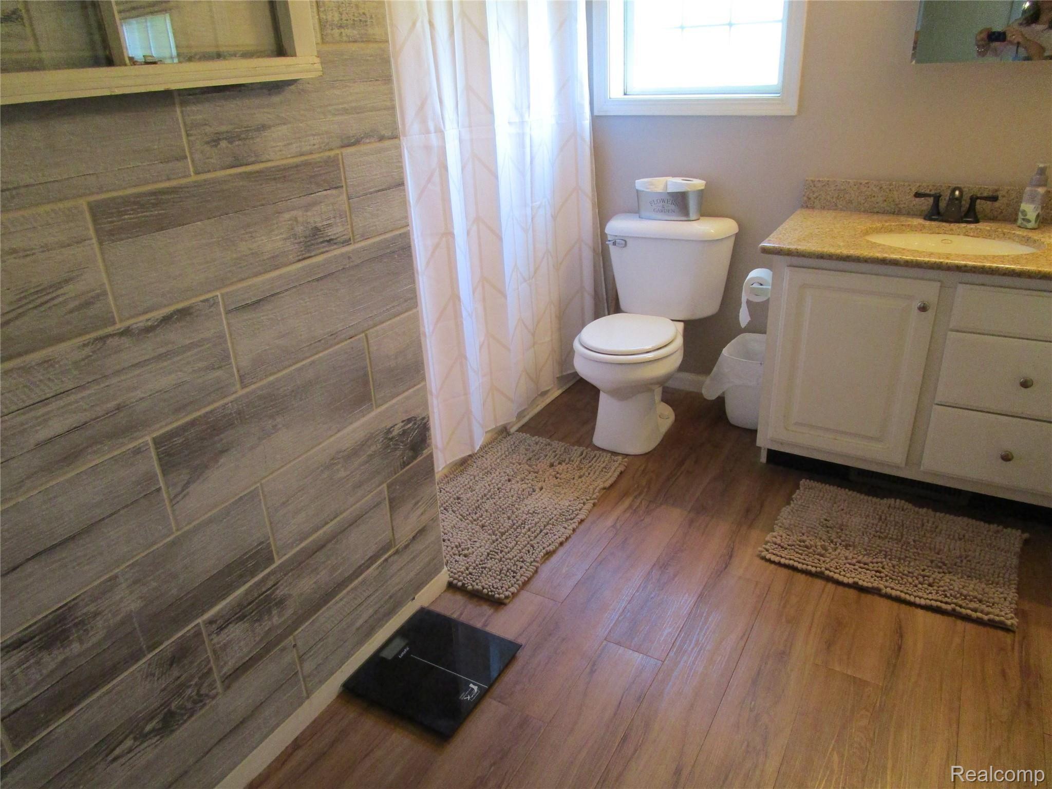 34178 Van Born Road Wayne, MI 48184 - Photo 6 of 13 IMG_0854.JPG